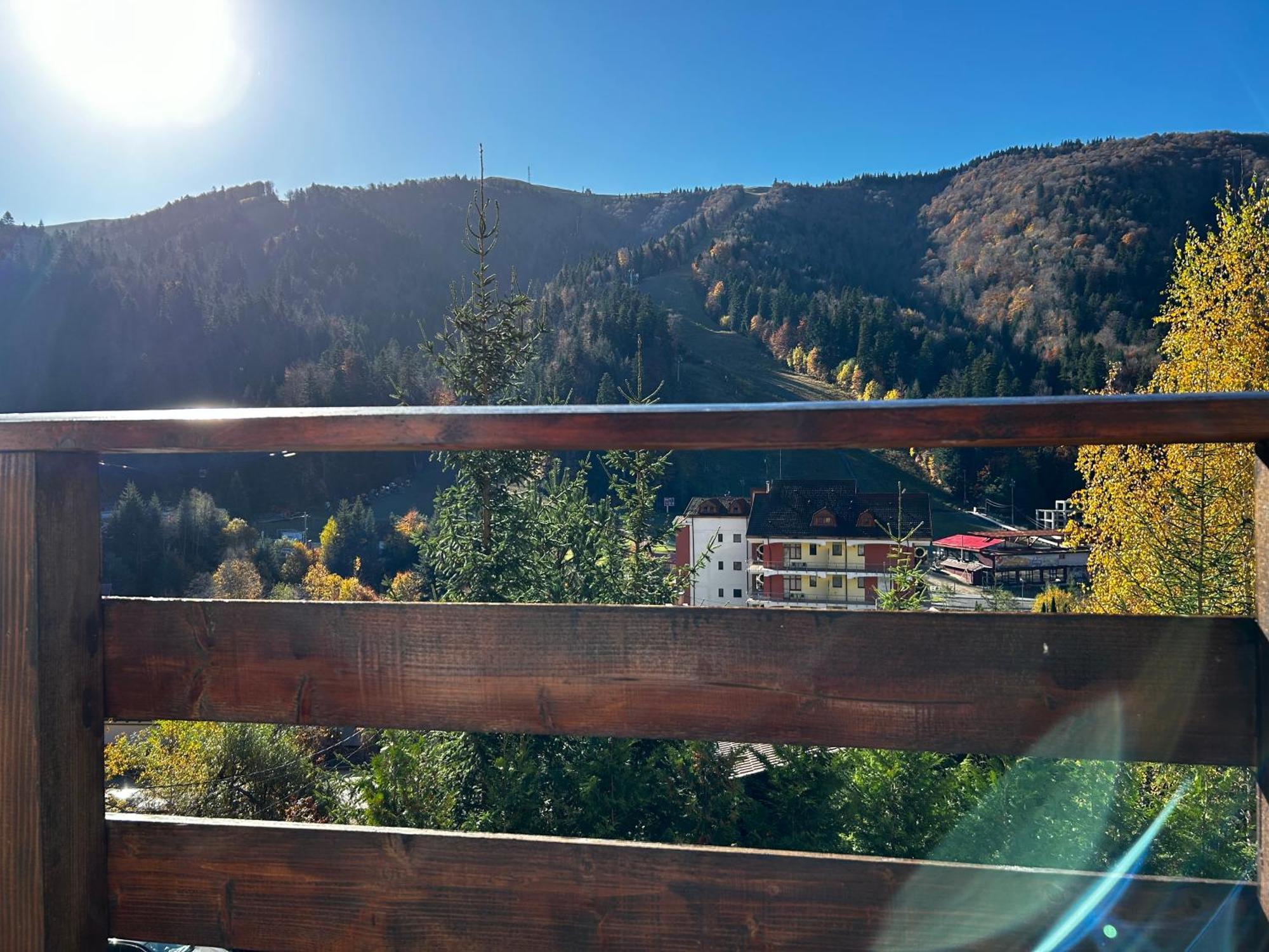 Lucas Duplex Apartman Azuga Kültér fotó